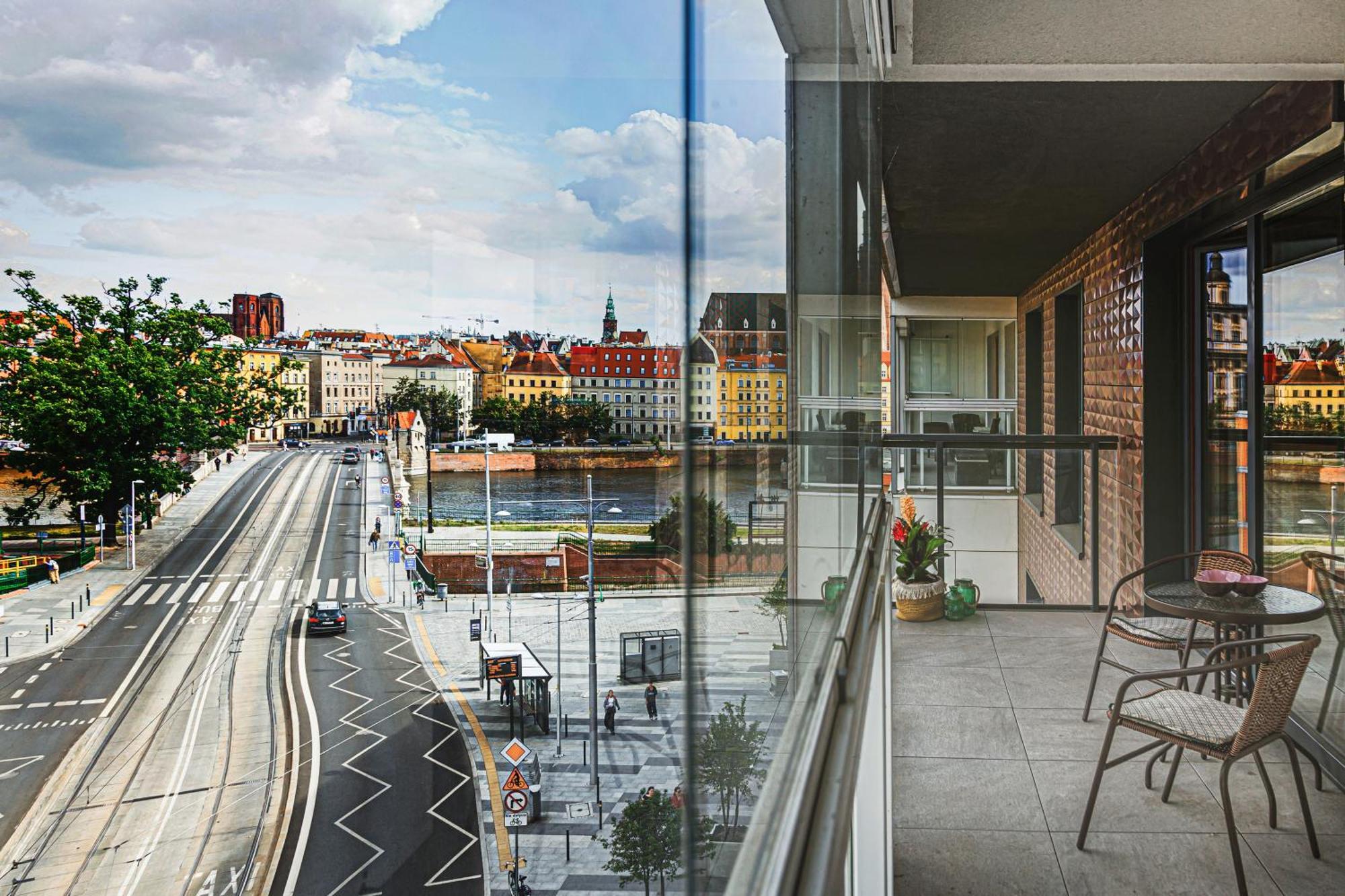 Luksusowy Apartament Z Parkingiem I Klimatyzacja W Samym Centrum Wroclawia Exterior foto